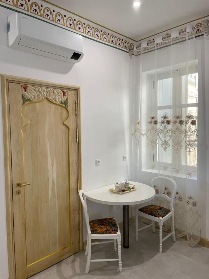 Chambre Orientale Cherazade Maison De L'Eglise Narbonne Exteriör bild